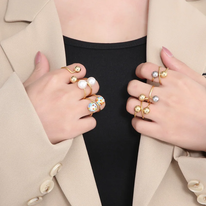 

Kalen Classic Pearls Ring Women's Gift Stainless Steel Jewelry Bead Rings