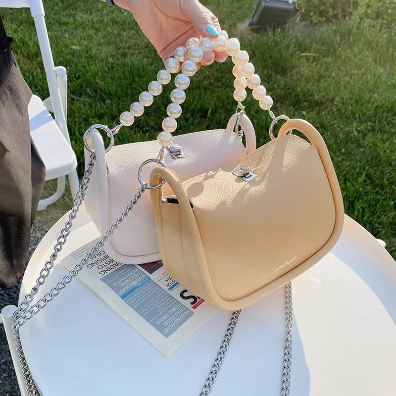 

2021 Summer Luxury Pearl Handle Shoulder Clutch Bag For Girls Ladies Handbags, Yellow, black, blue, beige, pink