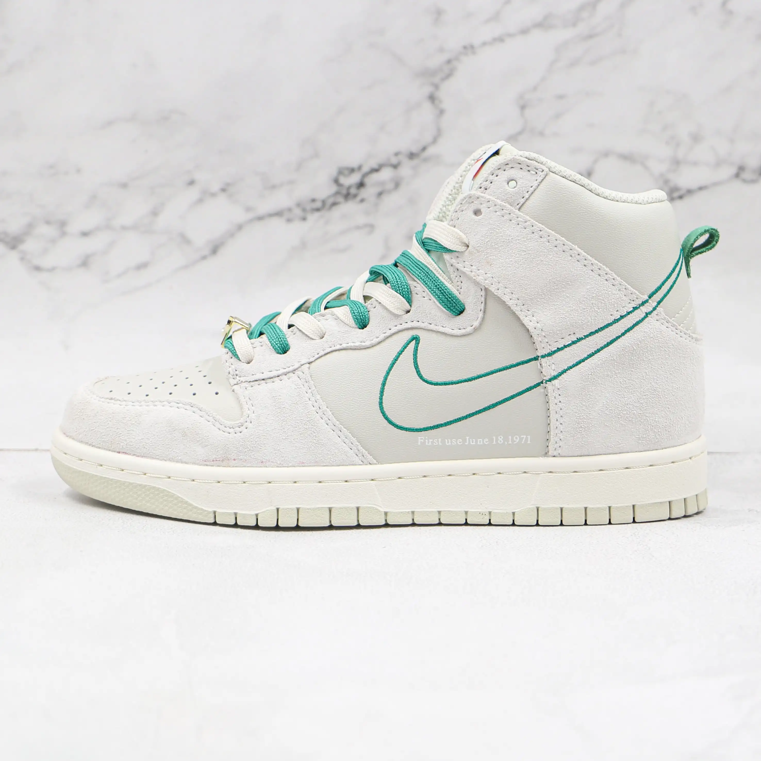 

Original Quality Walking Style Sneaker First Use Nike SB Dunk High Men Shoes