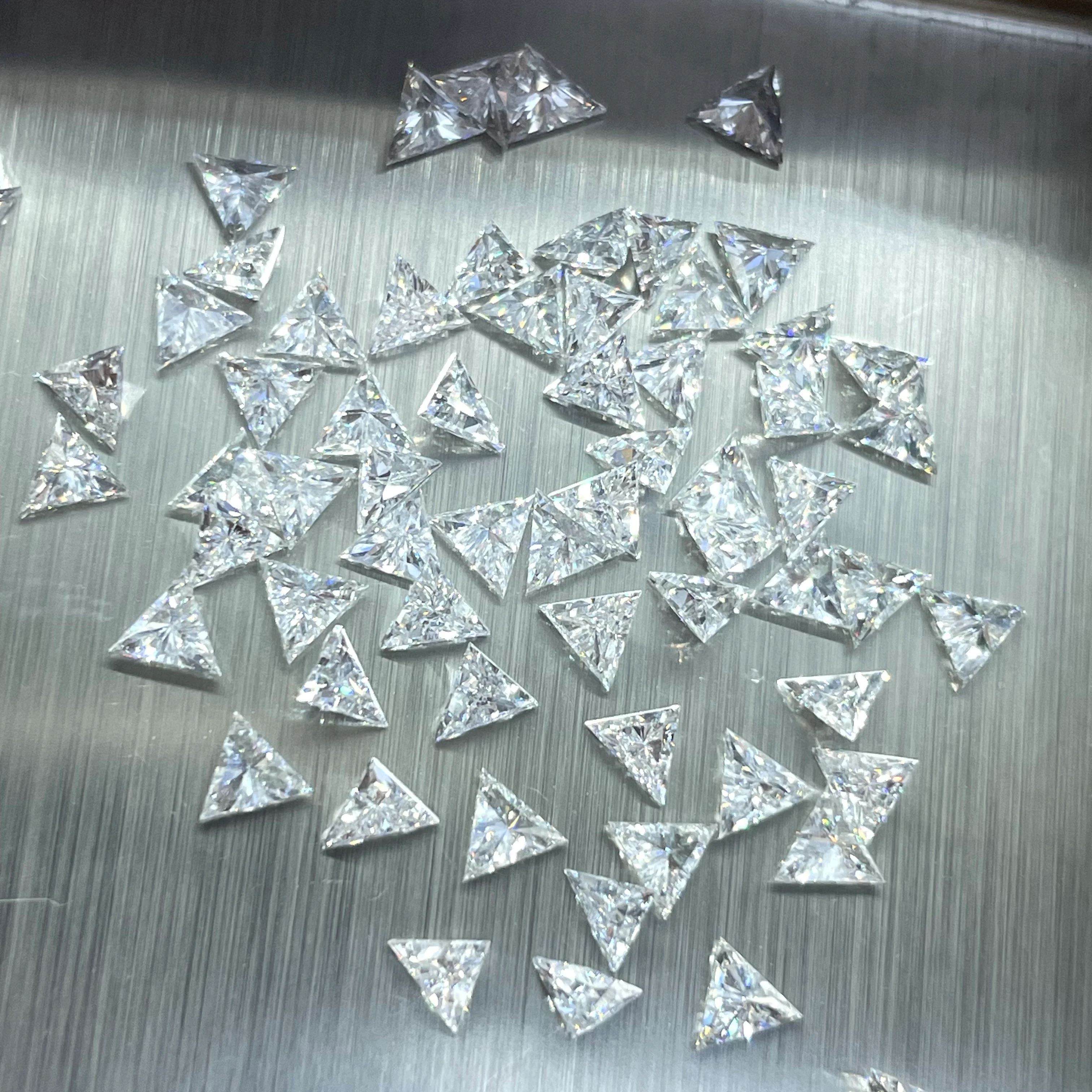 Triangle Cut Loose Diamonds Lab Created Diamond LGD Man Made Stones HPHT Lab Grown Diamond