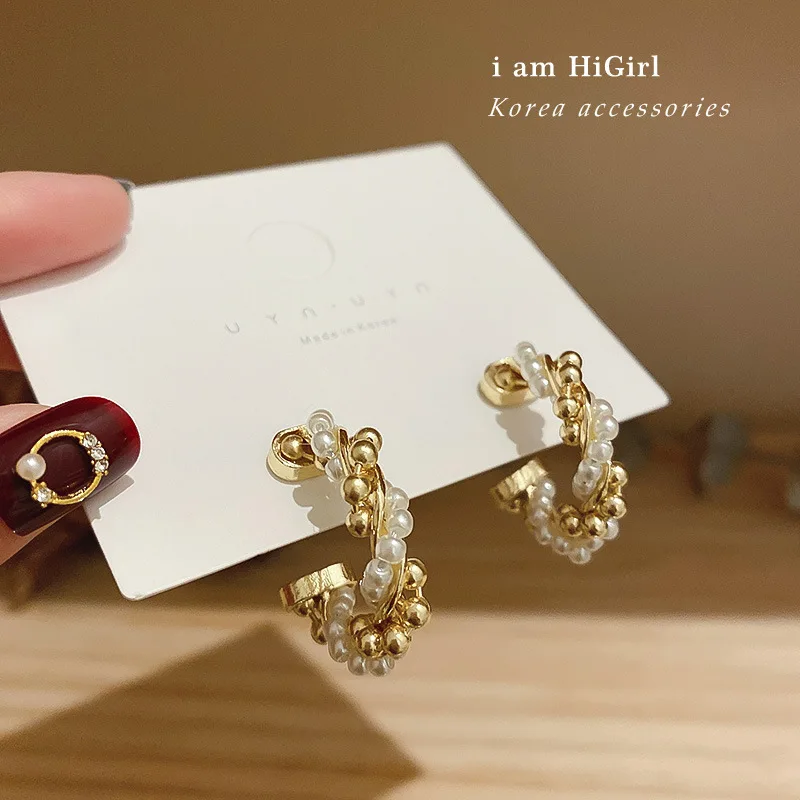 

2021 trendy jewelry pearl twisted hoop earrings women
