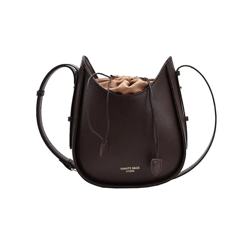 

2020 new street style wide strap women chain purses and pu leather handbags crossbody bags, Black,red,brown and customzied