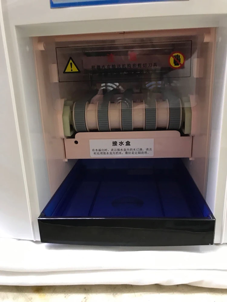 
China spunlace nonwoven factory automatic hot wet towel dispenser machine 