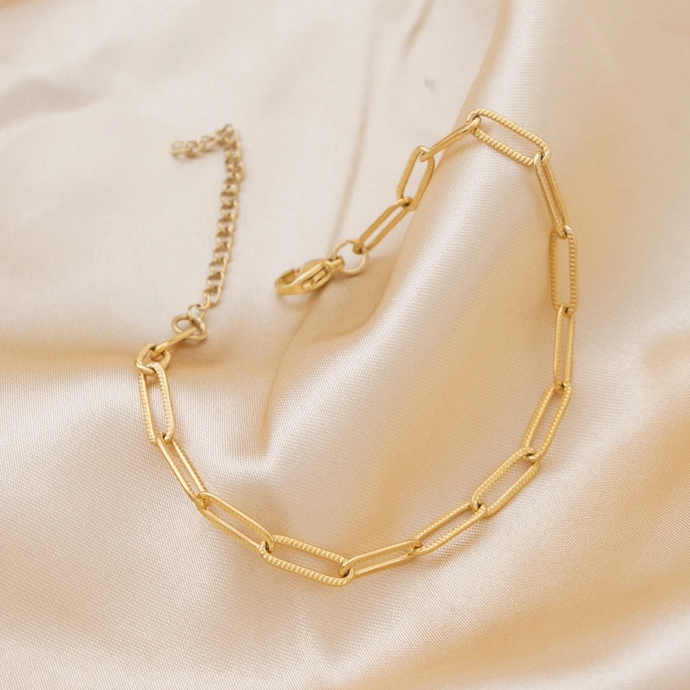 

Dainty PVD 14k Gold Filled Texture Paperclip Chain Bracelet Minimalist Rectangle Link Chain Stacking Bracelets