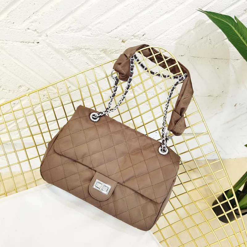 

New design trendy handbags factory  shoulder bags wholesale price solid color handbag