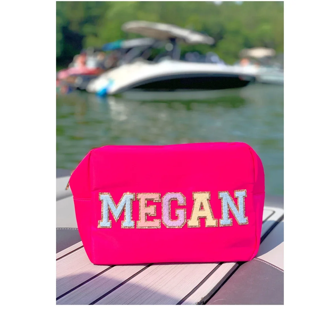 

Hot pink nylon cosmetic bag ladies towel embroidery logo makeup box large with Glittering chenille letter patches nylon bag