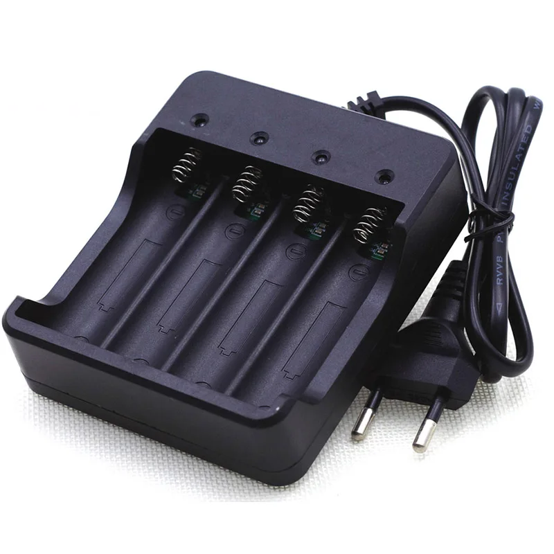 

4 Slots USB 18650 Battery Charger Universal Lithium Battery Chargers For 16340 14500 26650 18650 Rechargeable Battery Charging, Black