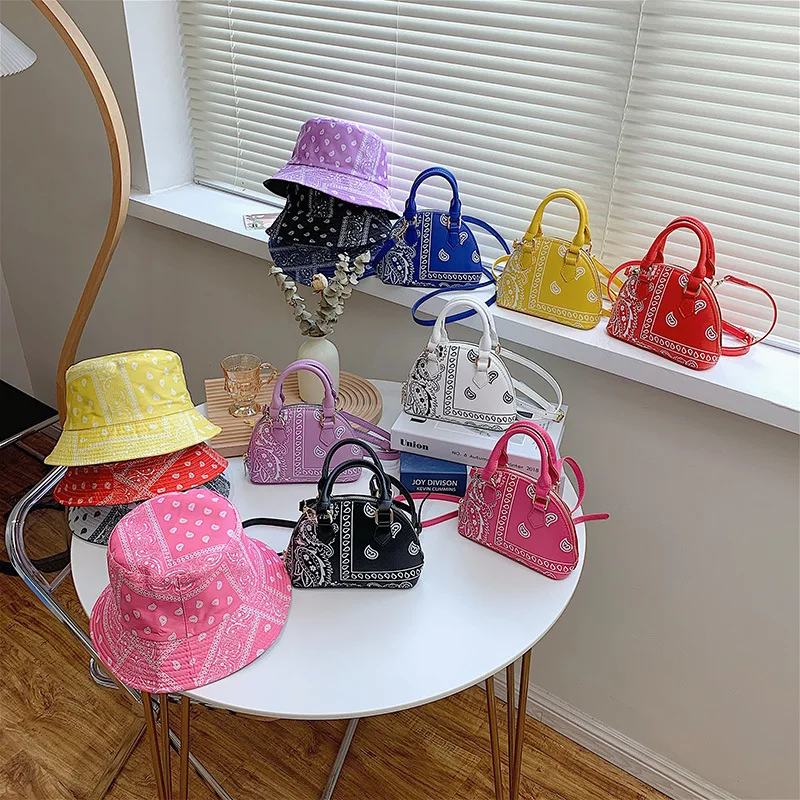 

New Style 2021 purses and handbags For Women Shell Shape Cashew Bandanna Ladies Hat And Purse Sets, The picture color