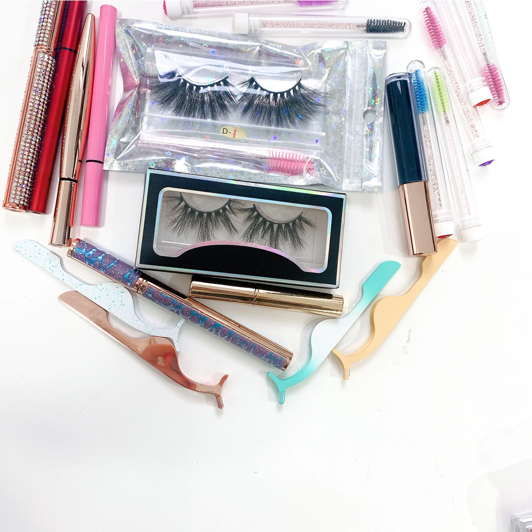 

2021 Private Label 3D Mink Eyelash False Lash Book Eyelash Packaging with eyeliner free sample eyelashes, Black color