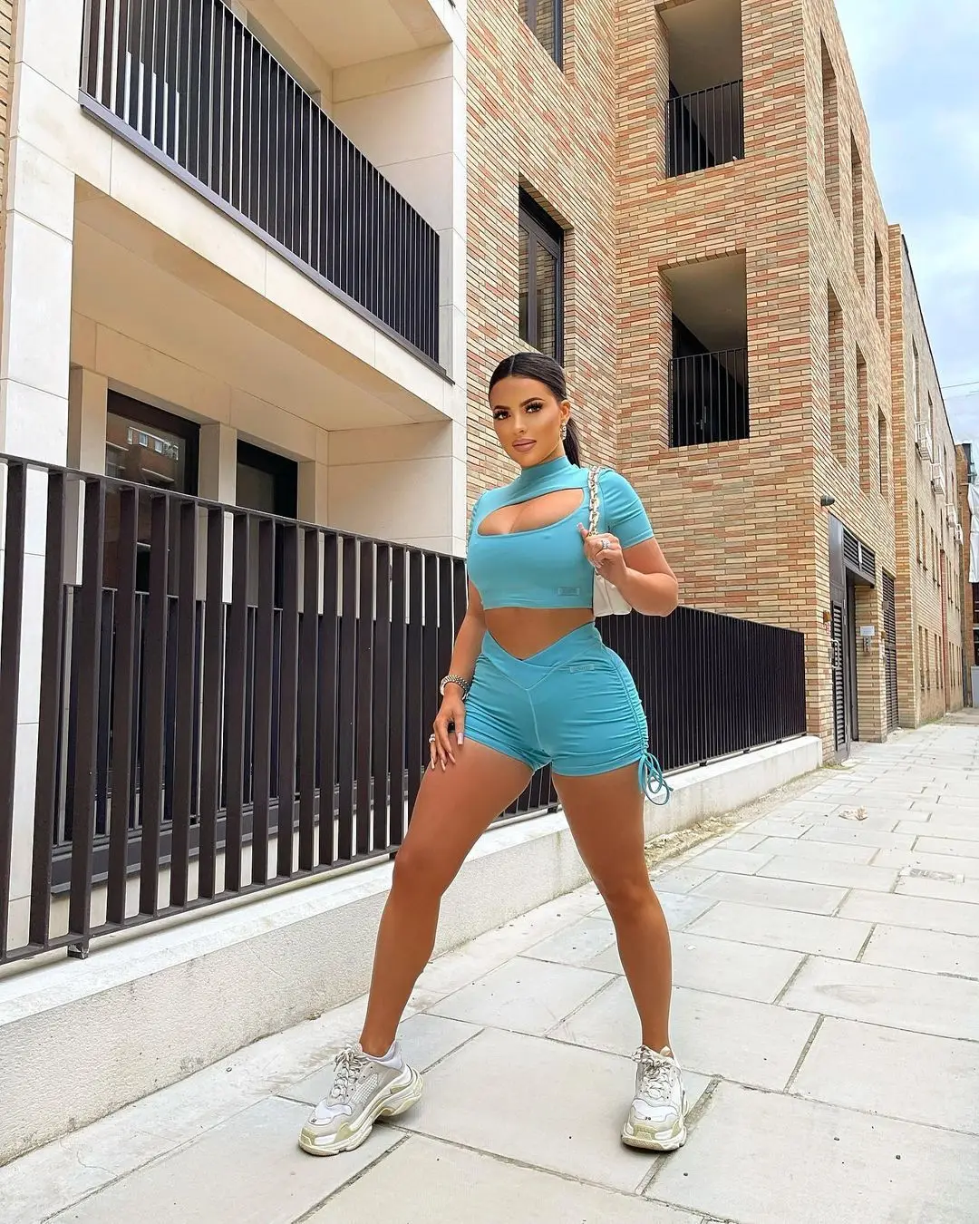 

S-XXL Latest Design Summer Women Chest Hollow Out Crop Top Drawstring Shorts Tracksuit Outfit Two 2 Piece Set For Women Clothing