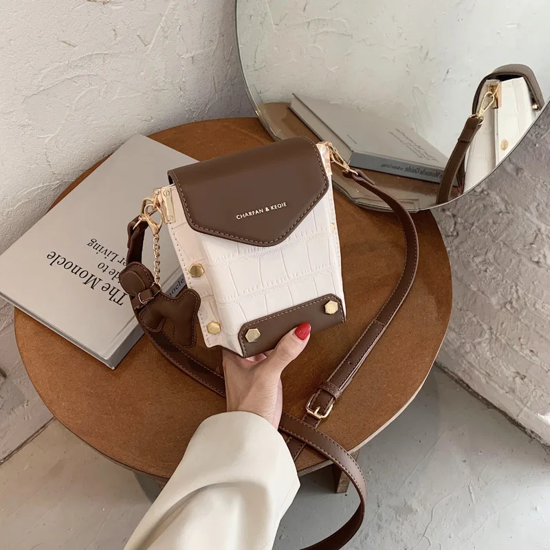 

2021 Rivet Phone Cash Wallet Small Box Pu Leather Crossbody Purses And Handbags For Women, 4 colors