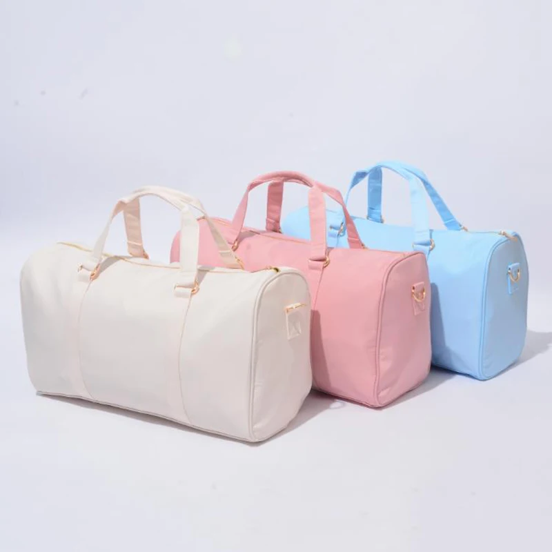 

Low MOQ Stock Waterproof Chenille Patches Custom Nylon Men Women Travelling Handbags Weekend Duffel Bag