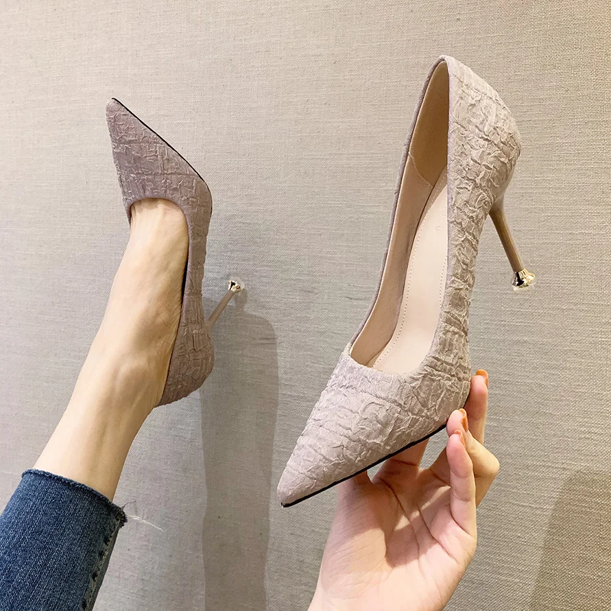 

Wholesale custom fashion sexy pointed toe thin heel 2020 women high heels pumps shoes
