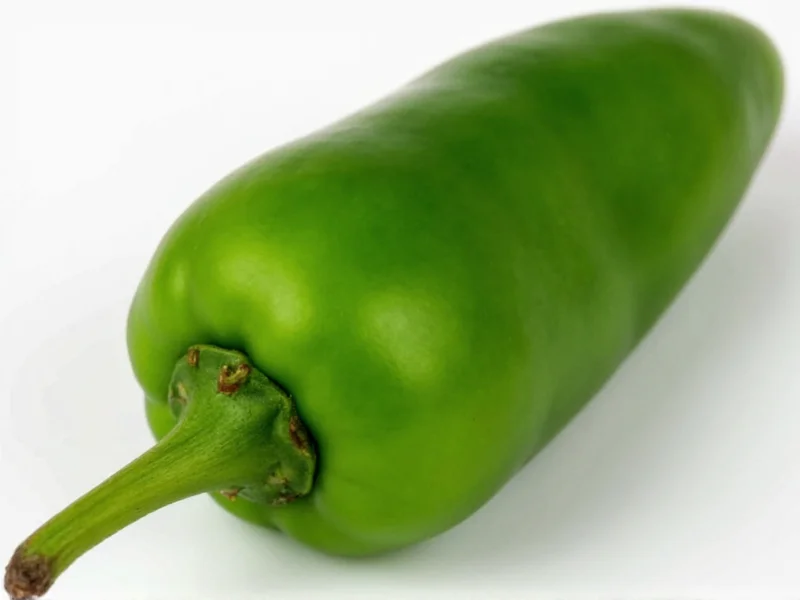 Serrano vs Jalapeño: Heat, Flavor & Substitution Guide