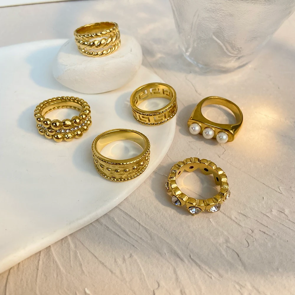 

Court retro style jewelry hollow square pearl stainless steel gold-plated twist round bead zircon ring