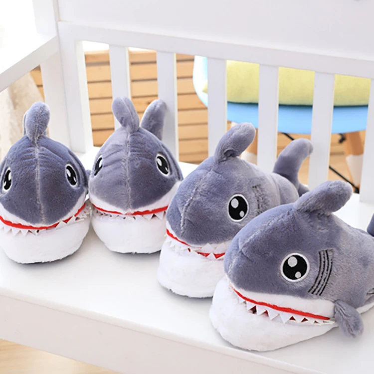 

Wholesale Funny Comfy Winter Warm Unisex  Indoor Bedroom Animal Slides Fur Plush Shark Slippers