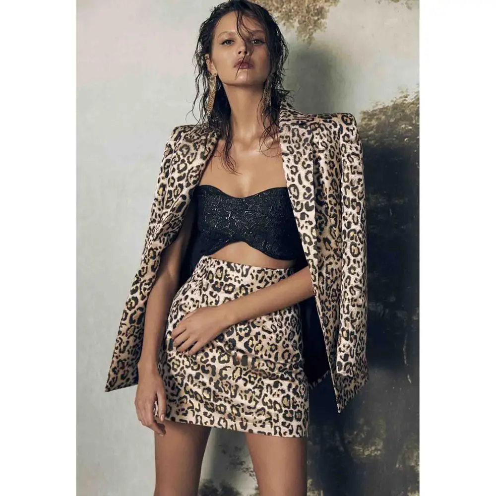 

A3441 new arrival 2020 two pieces long sleeve top pencil skirt set women sexy jacquard leopard women suit