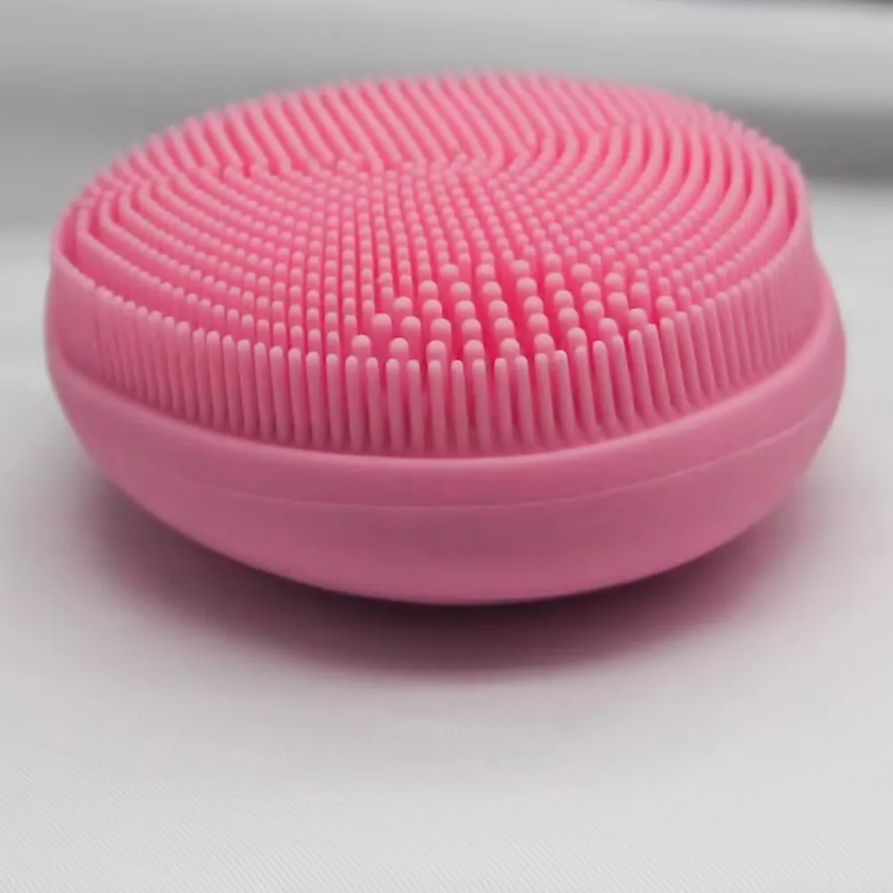 

Highly Welcomed Cleansing Face Brush for Beauty Care, Pink purple blue