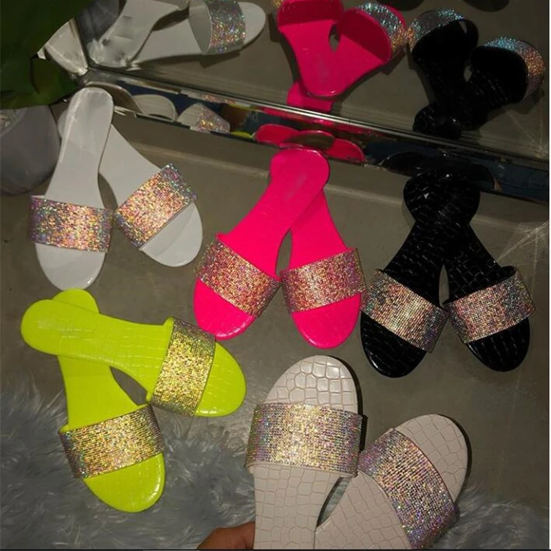 

Fashion wild new ladies bright diamond sandals Big Size pattern beach slippers flat bottom home outdoor travel slippers