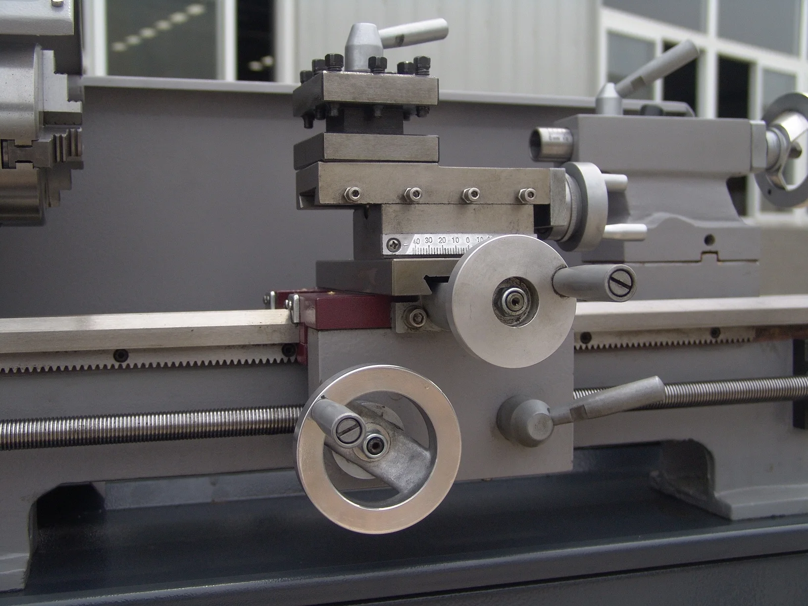 New Condition China Sumore Made Cue Repair Lathe Sp2109ii Bench Lathe