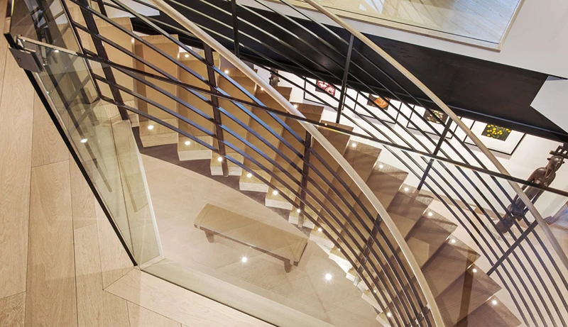 curved staircase (3).jpg