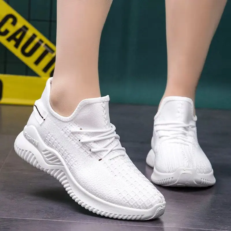 

China cheap custom sneakers for men Fashion casual shoes flat, 3 colors