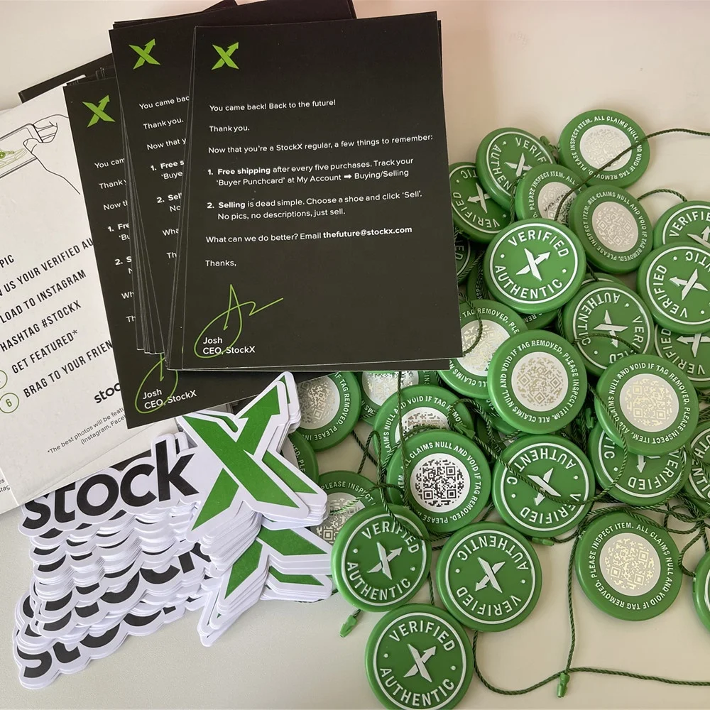 

High Quality Stock X Tag Green Circular Tag Rcode Sticker Flyer Plastic Yeezy 350v2 Shoe Buckle Authentic Stockx Verified Tag