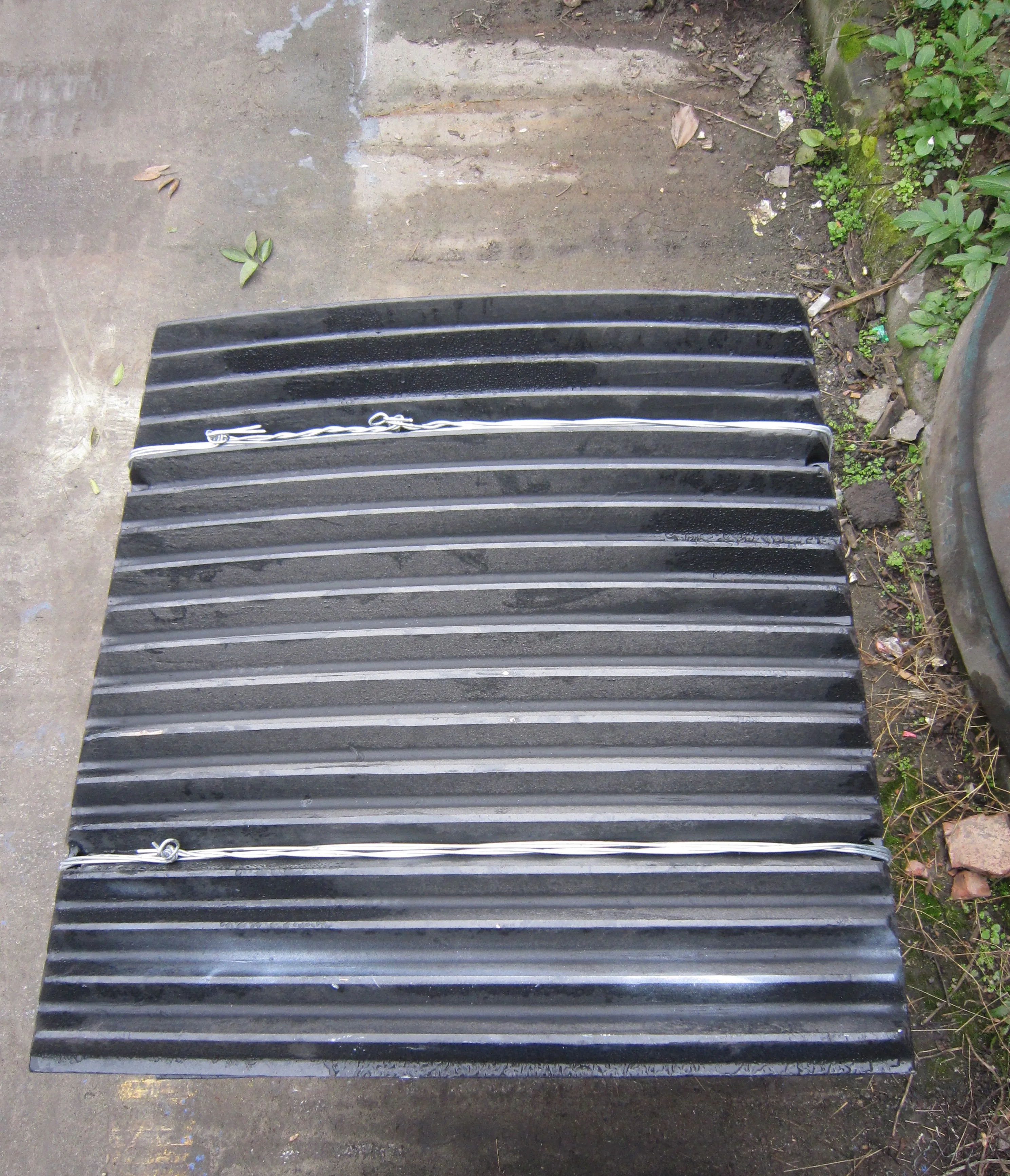 
High Mangneses Steel Casting Wear Parts Fixed Jaw Plate for Jaw Crusher 