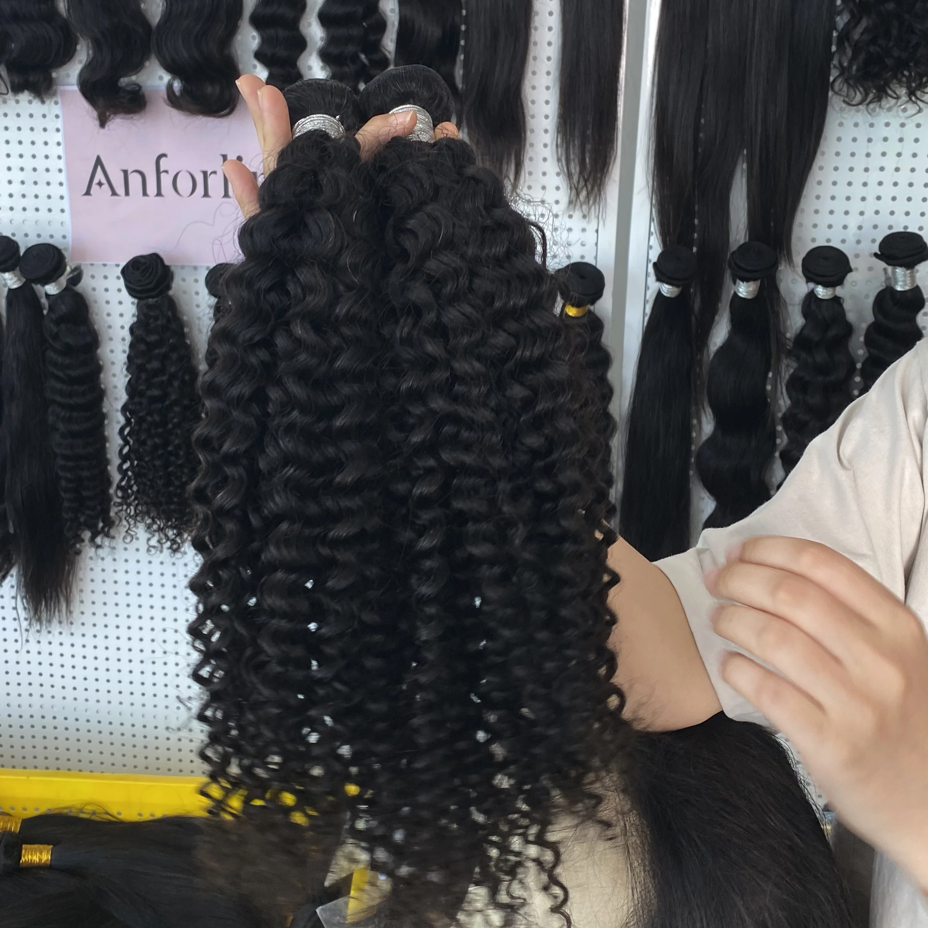 

Free Sample Cheap Brazilian Virgin Human Hair Bundles Short Bob Raw Kinky Curly Braids Hair Extensions Wigs Vendors