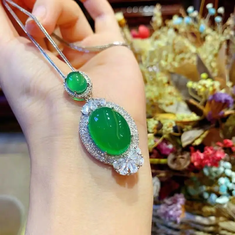 

Certified High Ice S925 Silver Inlaid Green Chalcedony Water Drop Pendant Chalcedony Choker Spot Delivery