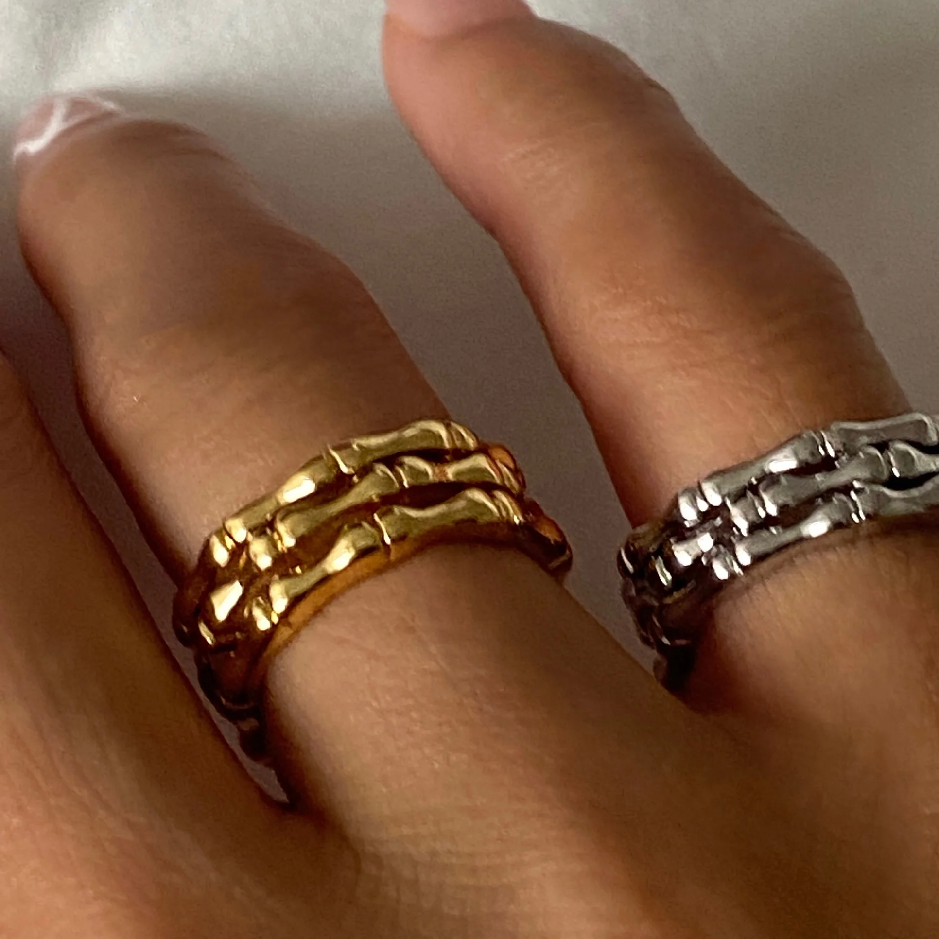 

Sale Trendy Style18k Colourful Fashion Chunky Finger Wedding Titanium Adjustable Ladies Cubic Zirconia Ring Sterling Silver