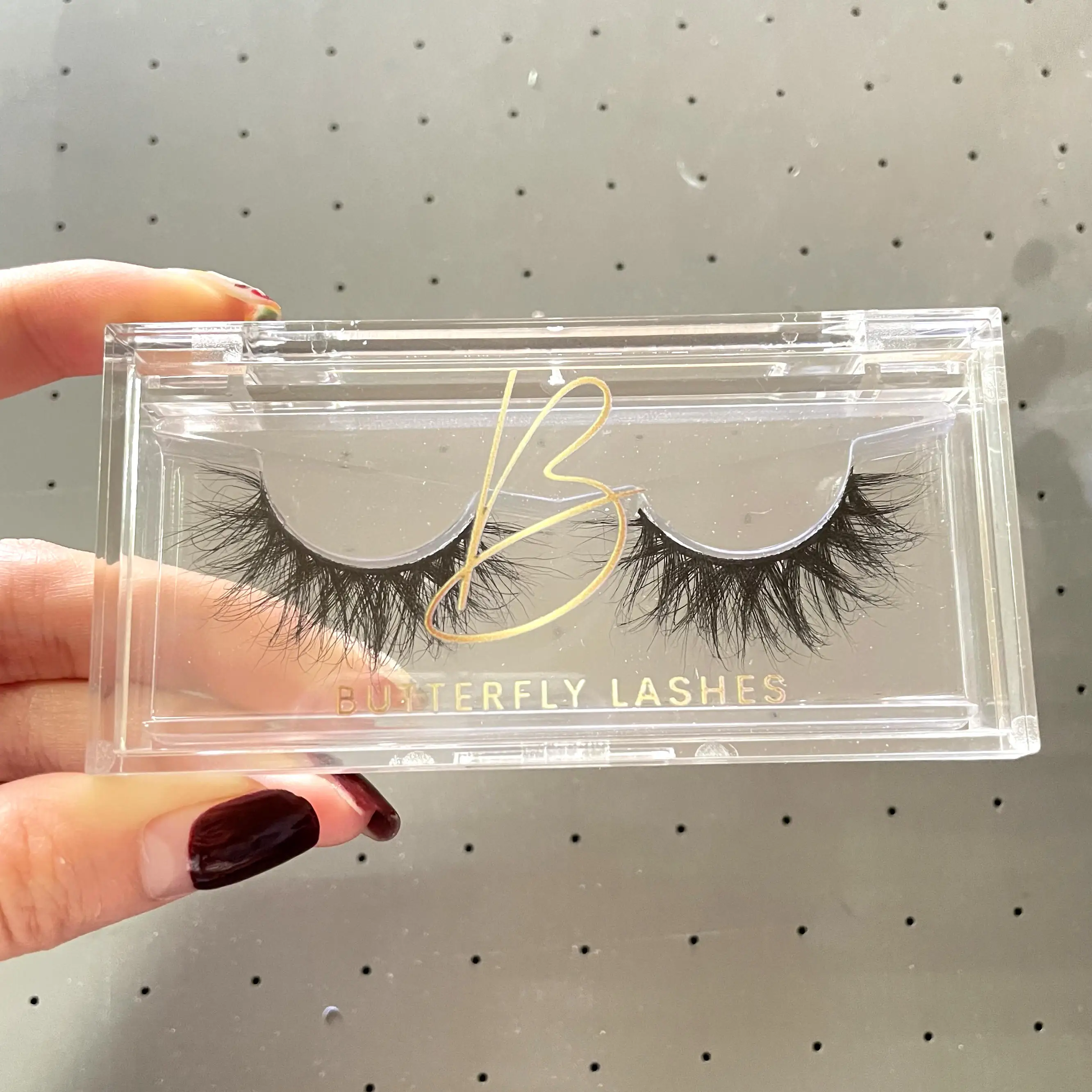 

Anforlin wispy natural 3d 100% mink eyelashes vendor wholesale custom lashbox packaging acrylic clear lash cases, Natural black