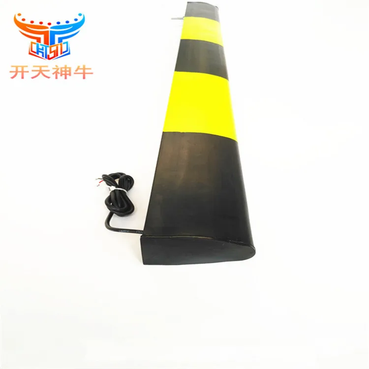 
Safety squeeze sensor 