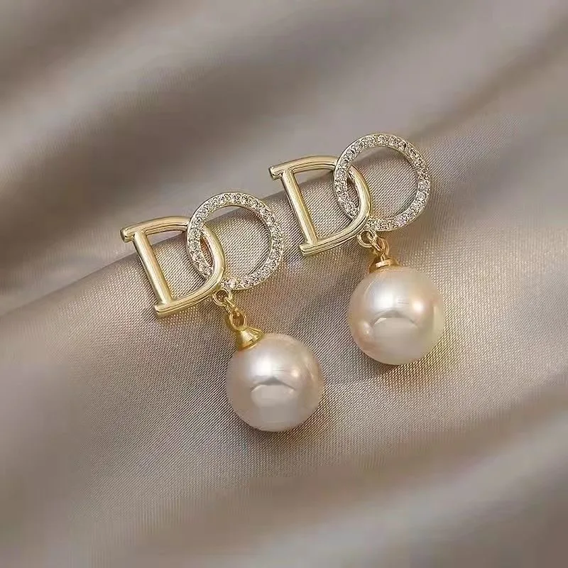 

Light luxury French pearl luxury vintage cute earrings wholesale bulk new fashion spring retro earrings for girls