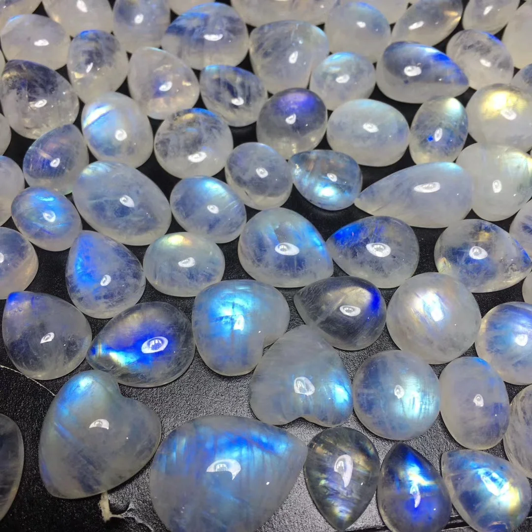 

Natural Crystal Moonstone Charm Pendant Necklace Blue Moon Stone Moonstone Pendant