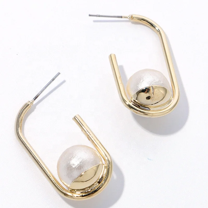 

Fashion Korean Simulated Pearls Stud Earrings Charm Copper 16 k Plated Gold Metal Earrings for Women