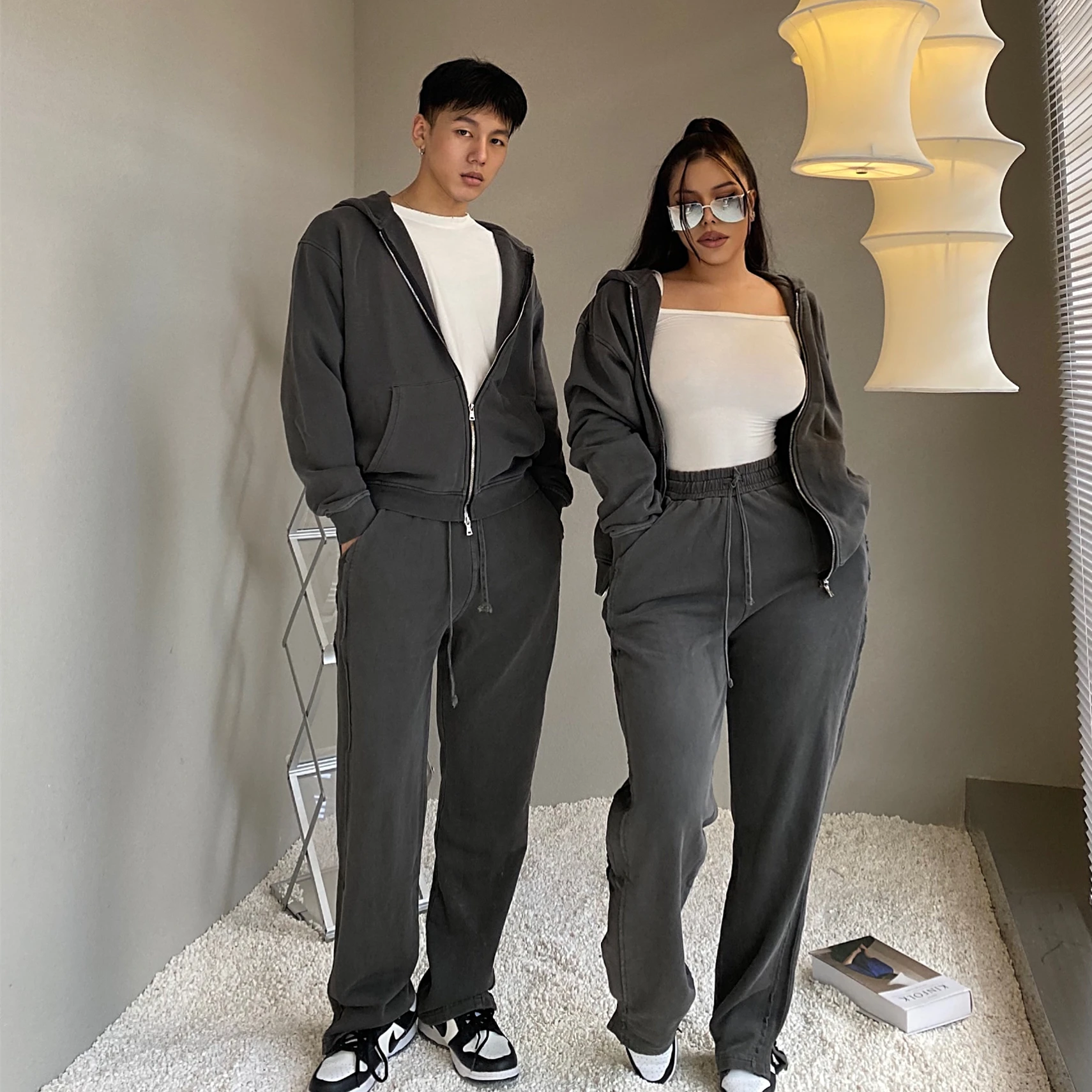 

Wholesale sweatsuit women high quality zipper women hoodies fashionable, Custom color