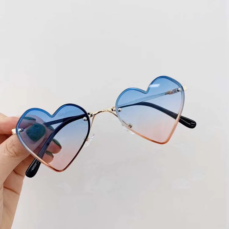 

Trendy children's candy color sunglasses kids love sunscreen fashion boys and girls heart sunglasses, As the picture shows