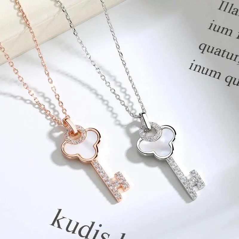 

New Fashion 18 Gold Plated Crystal Zirconia Key Design Pendant For Women Jewelry