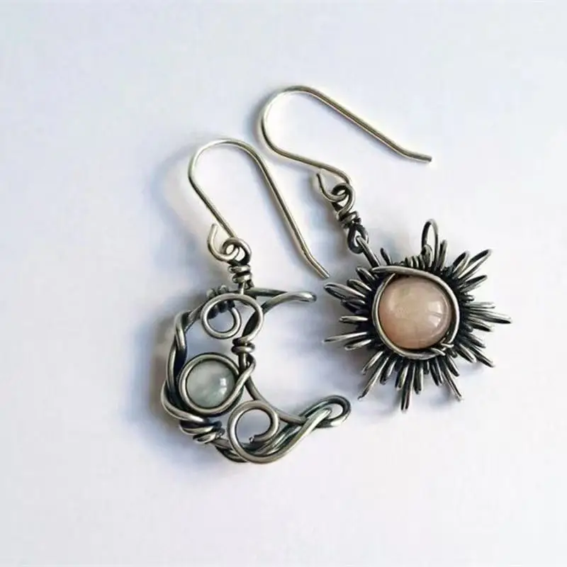 Bohemian Style Retro Sun And Moon Shape Alloy Earrings Antique Silver Asymmetric Beautiful Moonstone Earrings