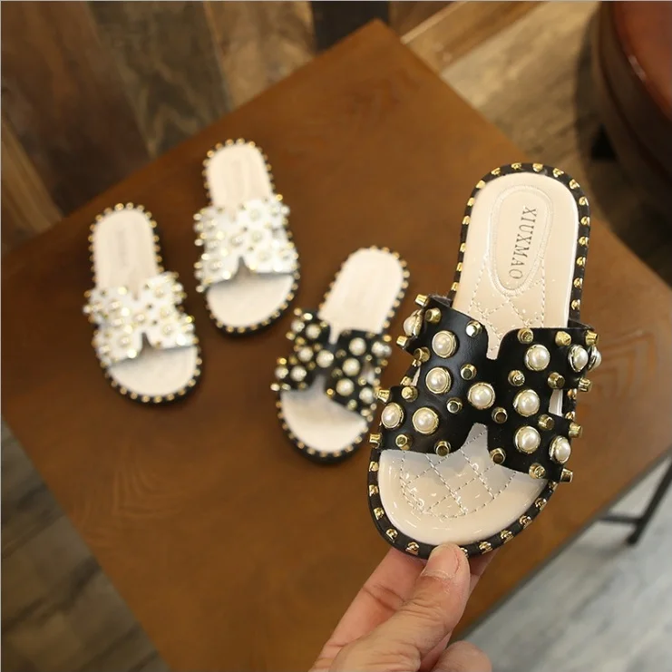 

Girls Flat Summer Vintage Rivet Pearl Jelly Design Kids Slipper Shoes