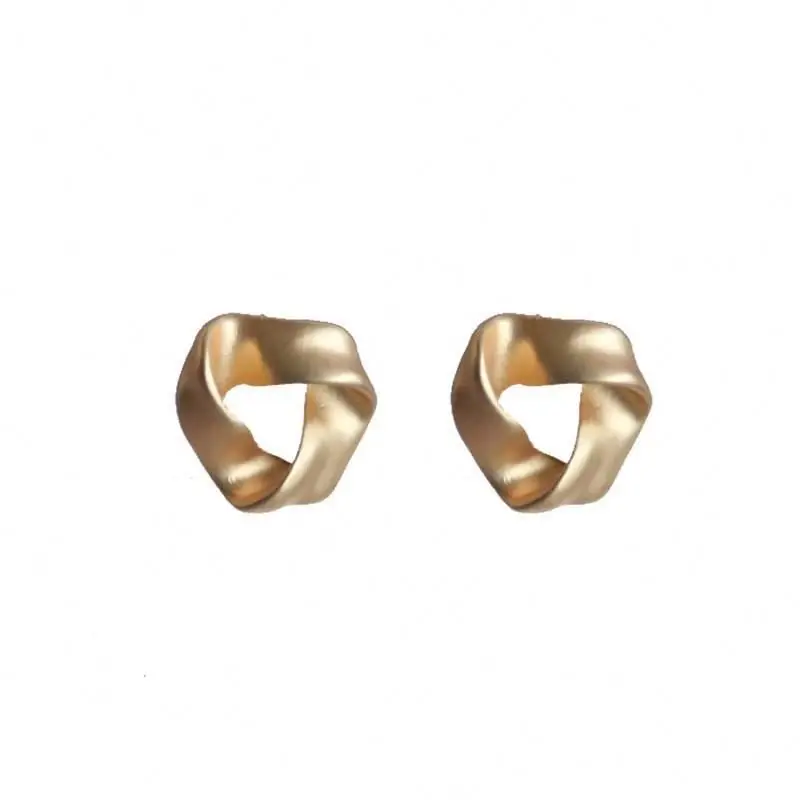 

Vintage Gold Color Stud Earrings for Women New Fashion earrings Irregular Statement Round Metal Geometric Pendant Jewelry, Picture