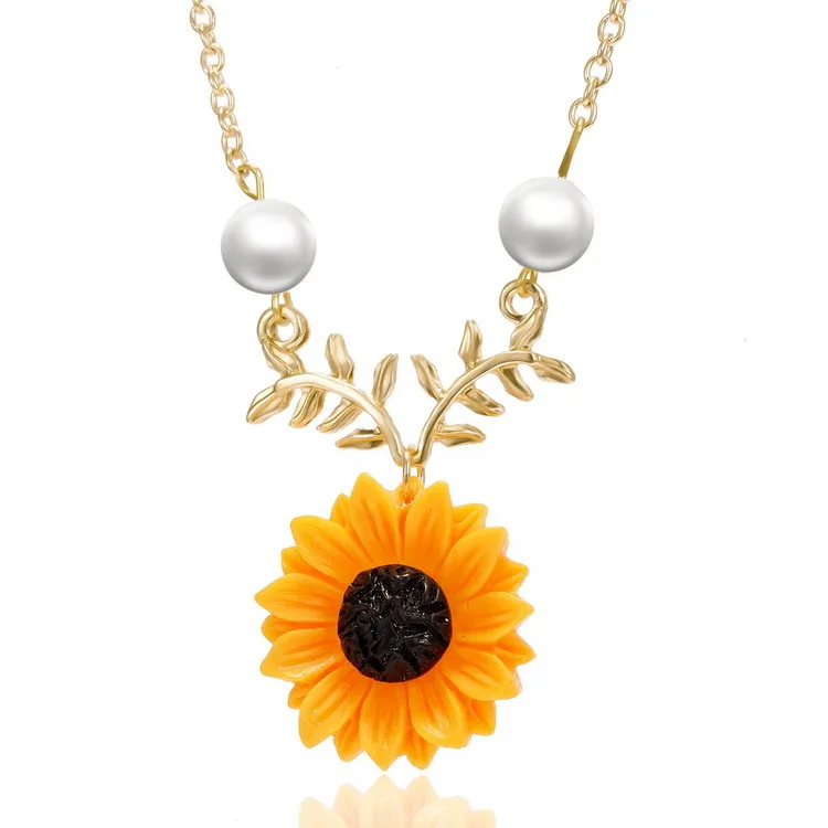 

Cross-border hot-selling pearl sunflower leaf branch sunflower pendant necklace, Picture shows