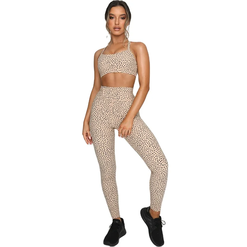 

2021 Fashion workout clothes Custom Logo Leopard Yoga Sets Fitness Women Clothing Gym Wear, Customized colors