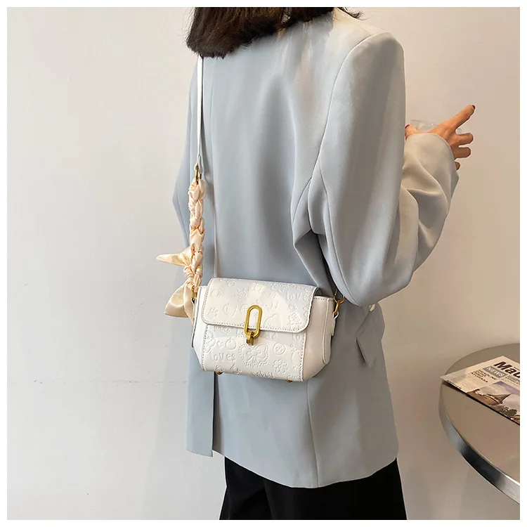

New Arrivals 2021 Designer Fashion Candy Color Cute Cross Body Bags For Women Shoulder Messenger Bag Ladies Keys Purses