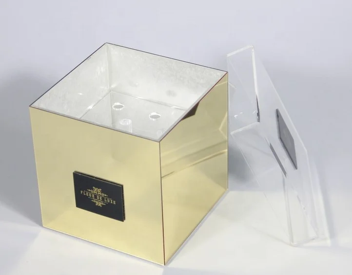 Custom-golden-mirror-luxury-acrylic-rose-packaging (3).jpg