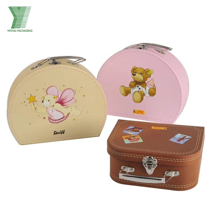 

Luxury Irregular Small Gift Carrying Box Children Stuffed Doll Packaging Suitcase Shaped Gift Box with Handle