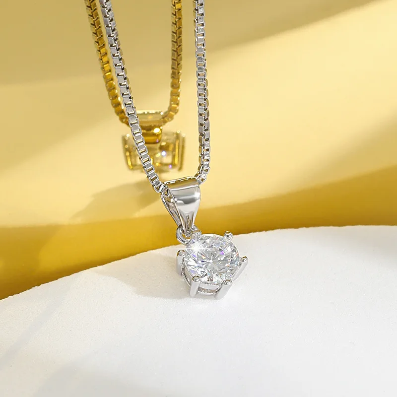 

Vintage Love Jewelry 925 Sterling Silver Round Pendant Necklace Bling Valentine's Day Gift Diamond Charm Necklace For Couple
