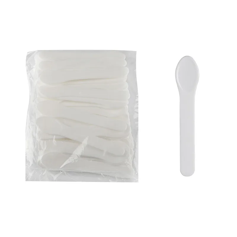 round plastic spoon 04.jpg