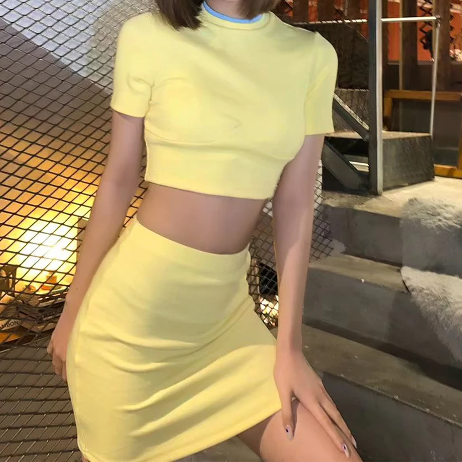 

Nibber K20S10990 Solid Pleat Two Piece Sets Women Turtleneck Crop Tops+Sheath Skirts Matching Suits Female Streetwear Outfits